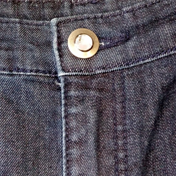 Christopher & Banks Jeans  size 16  Dark Wash  Wide Leg  Slight Flare  Stretch - Picture 5 of 11